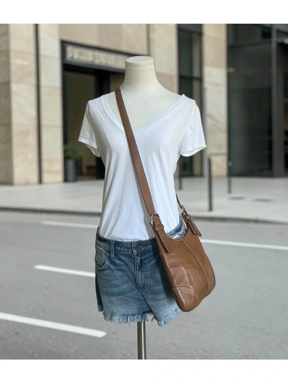 Coach Vintage Soho Legacy 9549 Cognac Leather Hippie Shoulder Crossbody Bag